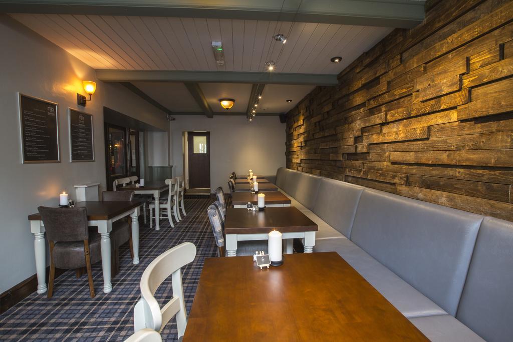 The Sun Inn Ълвърстън Екстериор снимка